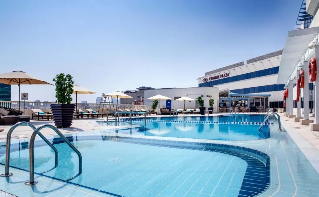 Дубай: Crowne Plaza Deira