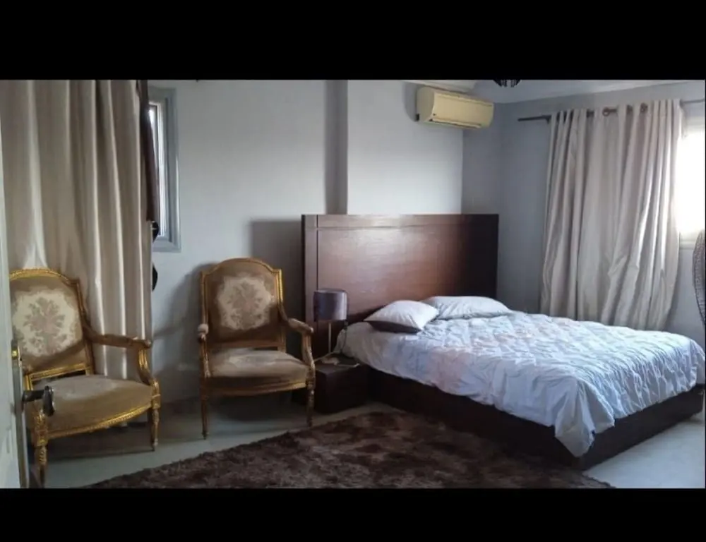 Александрия: Females Only, Host Is Woman, City Center, Near All