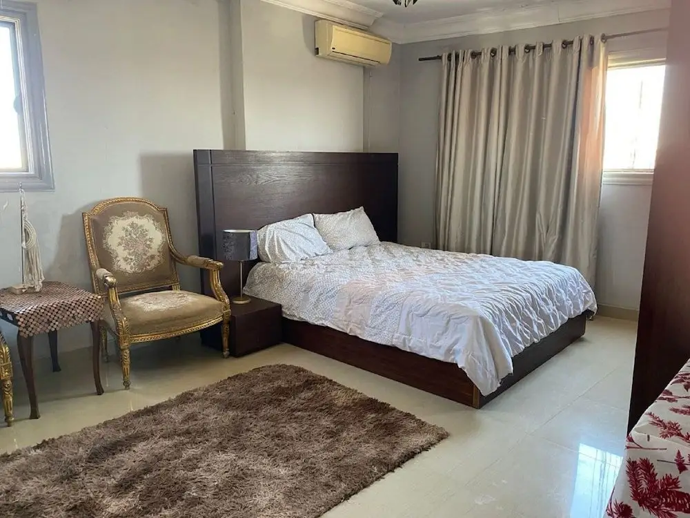 Александрия: Females Only, Host Is Woman, City Center, Near All