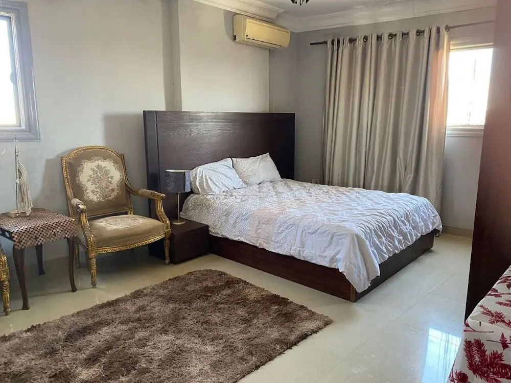 Александрия: Females Only, Host Is Woman, City Center, Near All