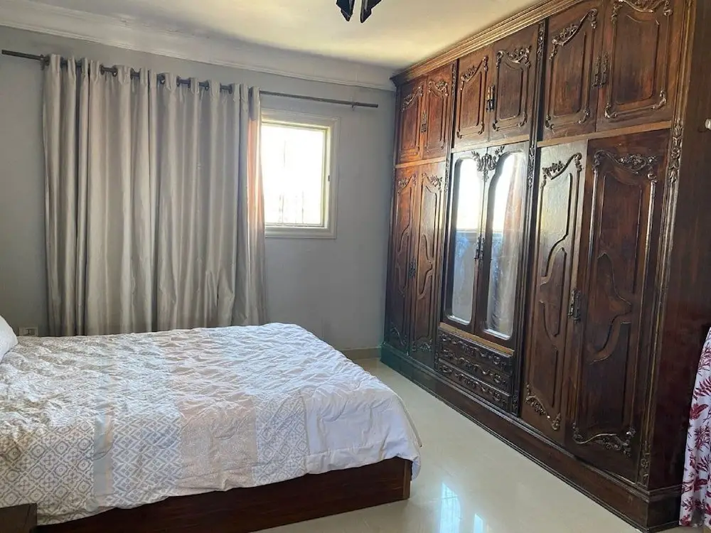 Александрия: Females Only, Host Is Woman, City Center, Near All