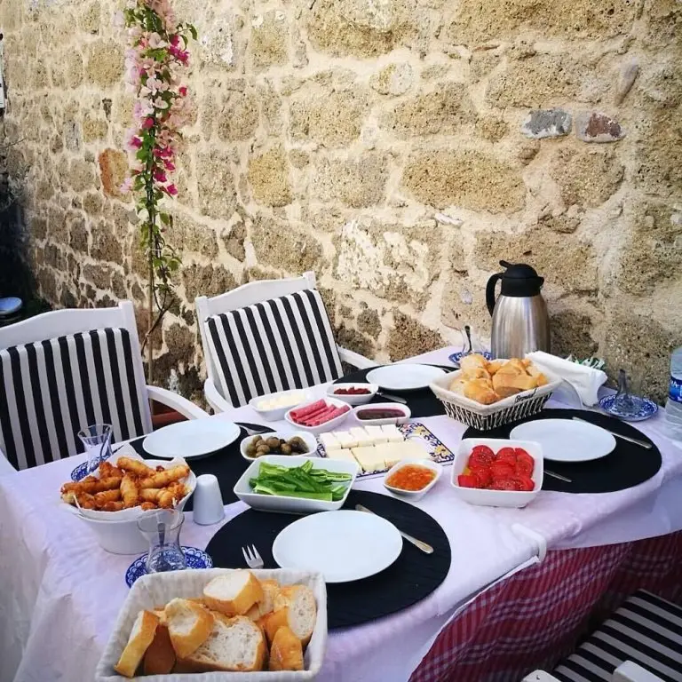 Чешме: Deniz Masalı Butik Otel & Bistro