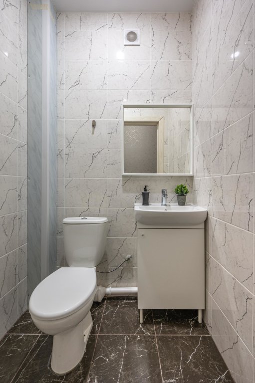 Екатеринбург: Лайт Апартаменты на улице Щербакова 35