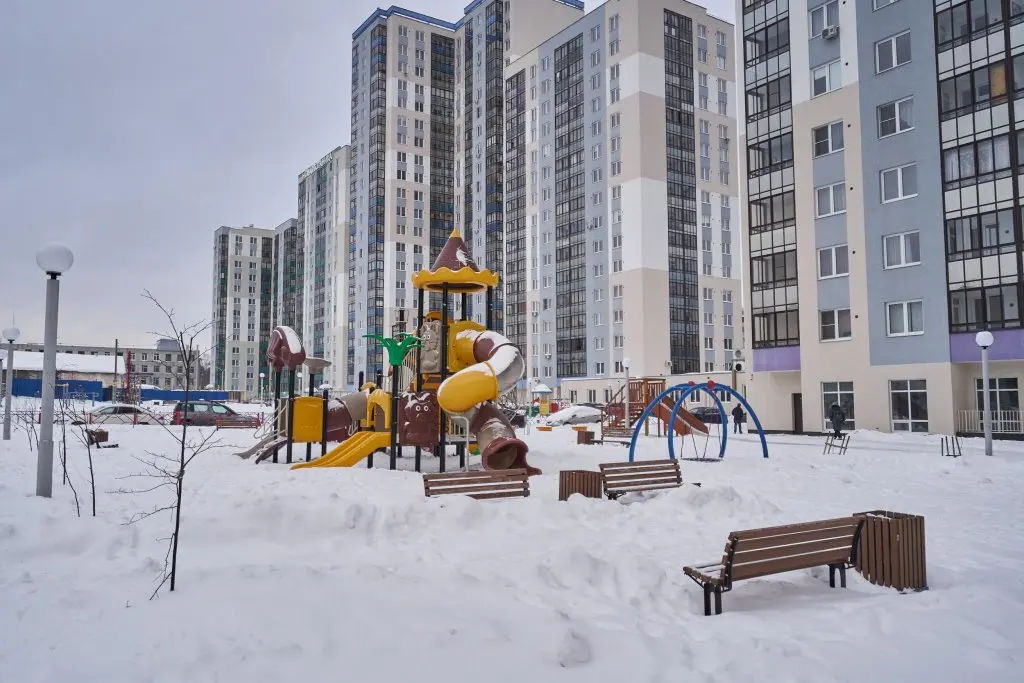 Екатеринбург: Просторная двухкомнатная квартира с кухней-гостинной от Welcome V Ekb