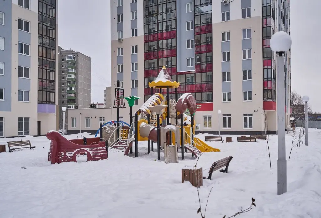 Екатеринбург: Просторная двухкомнатная квартира с кухней-гостинной от Welcome V Ekb