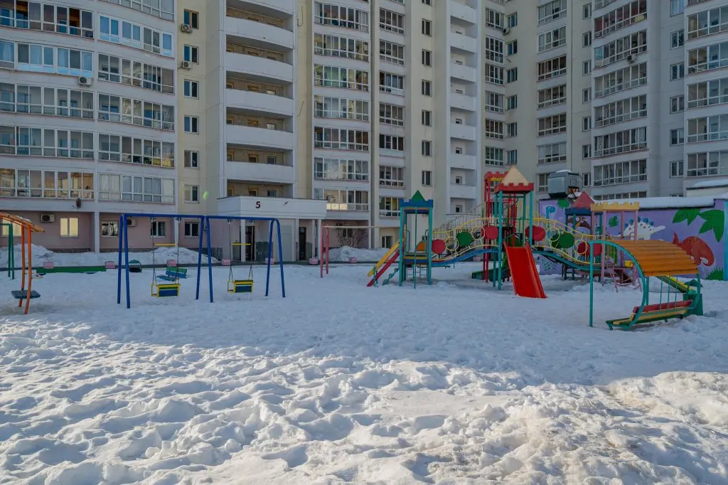 Екатеринбург: Лайт Апартаменты на улице Фурманова 123