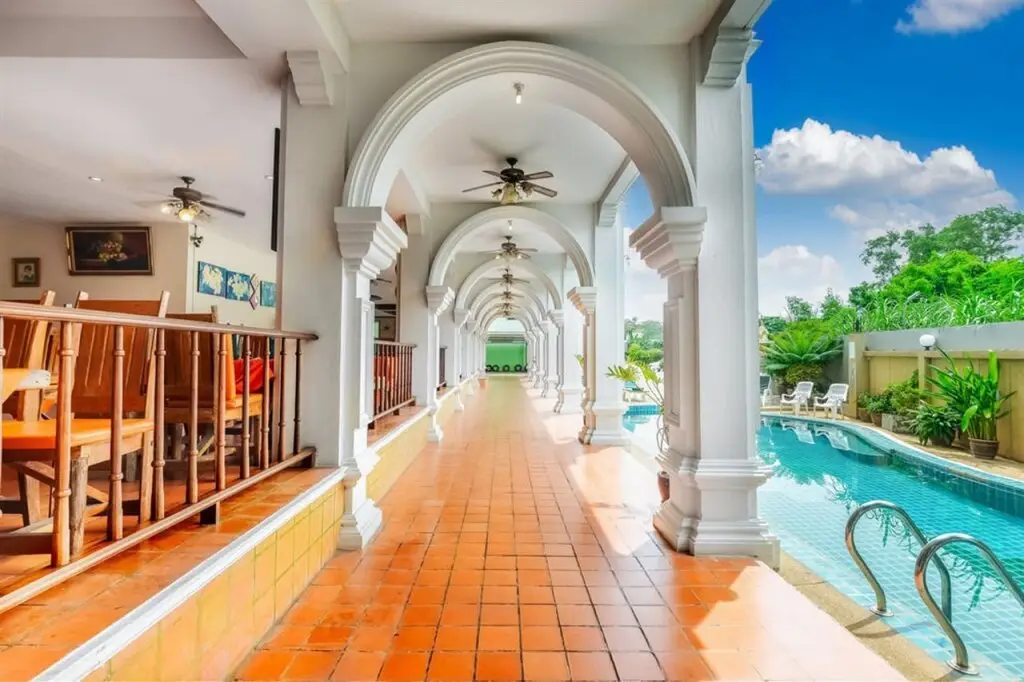 Кату: Hrk Resort