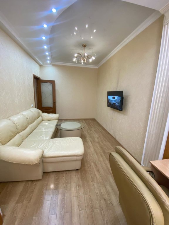Махачкала: Апартаменты Tour House  в Центре Махачкалы
