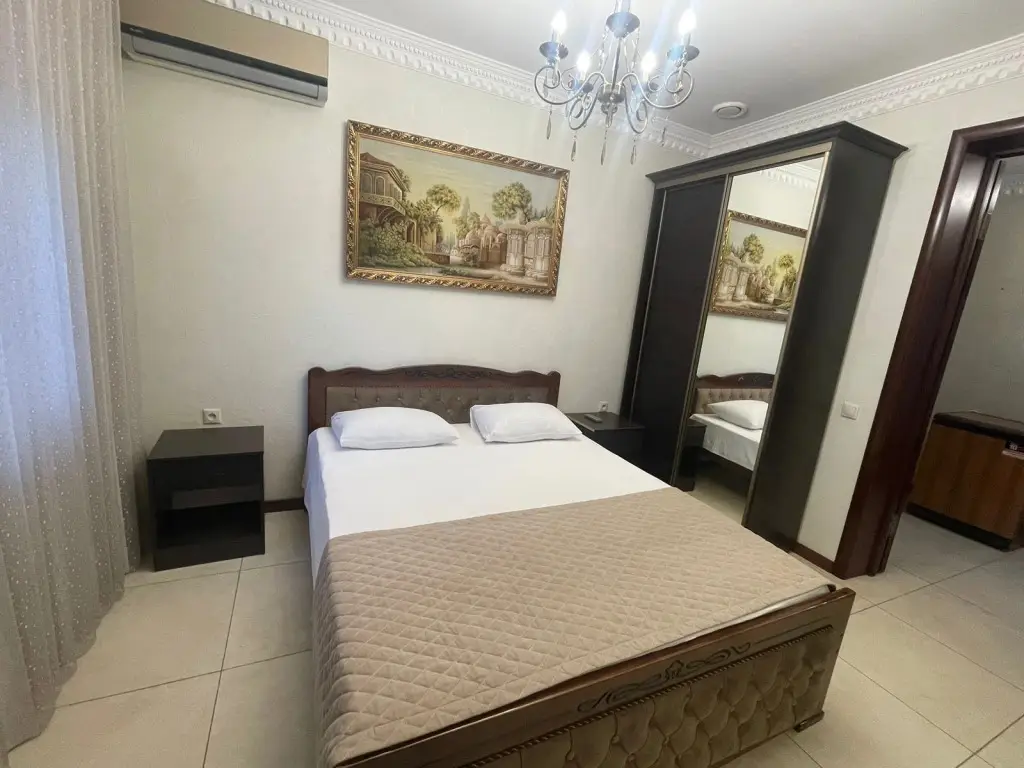 Махачкала: Hotel Tissi