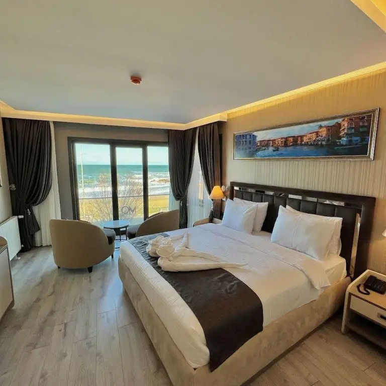 Арнавуткёй: Отель MQ Hotel Suites