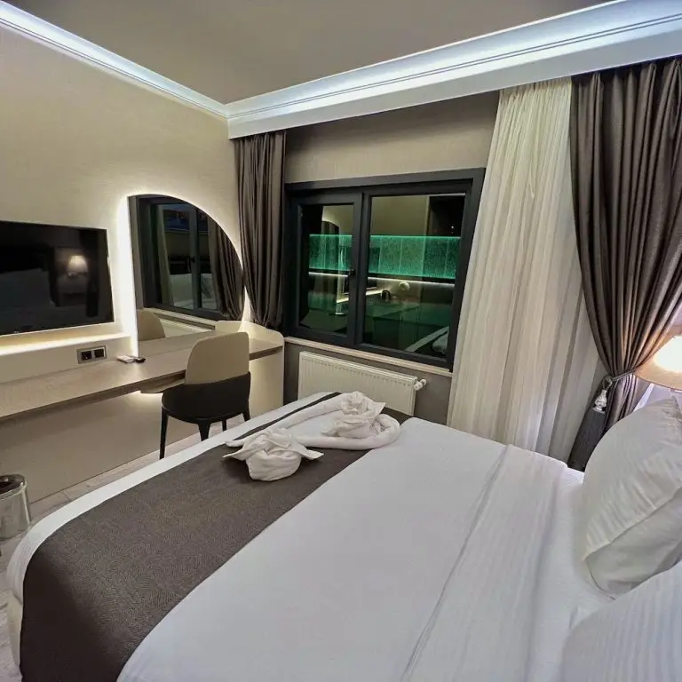 Арнавуткёй: Отель MQ Hotel Suites