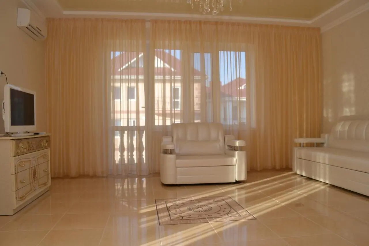 Витязево: Hotel U Luki VIP