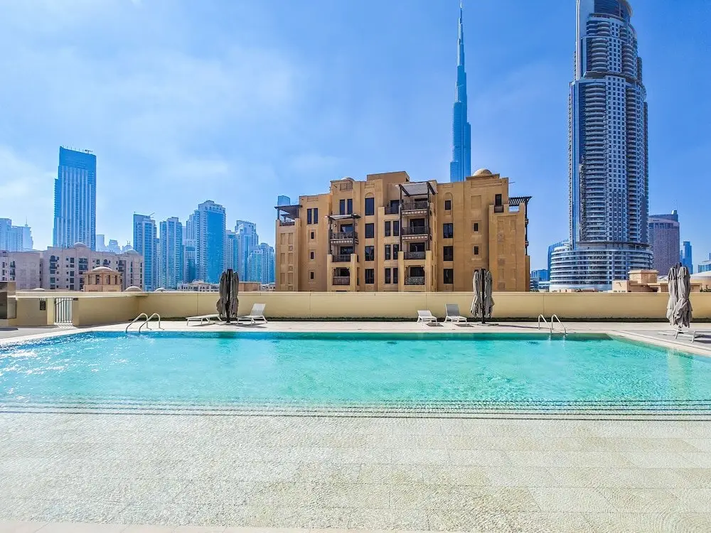 Дубай: Eloquent Upscale with Breathtaking Burj