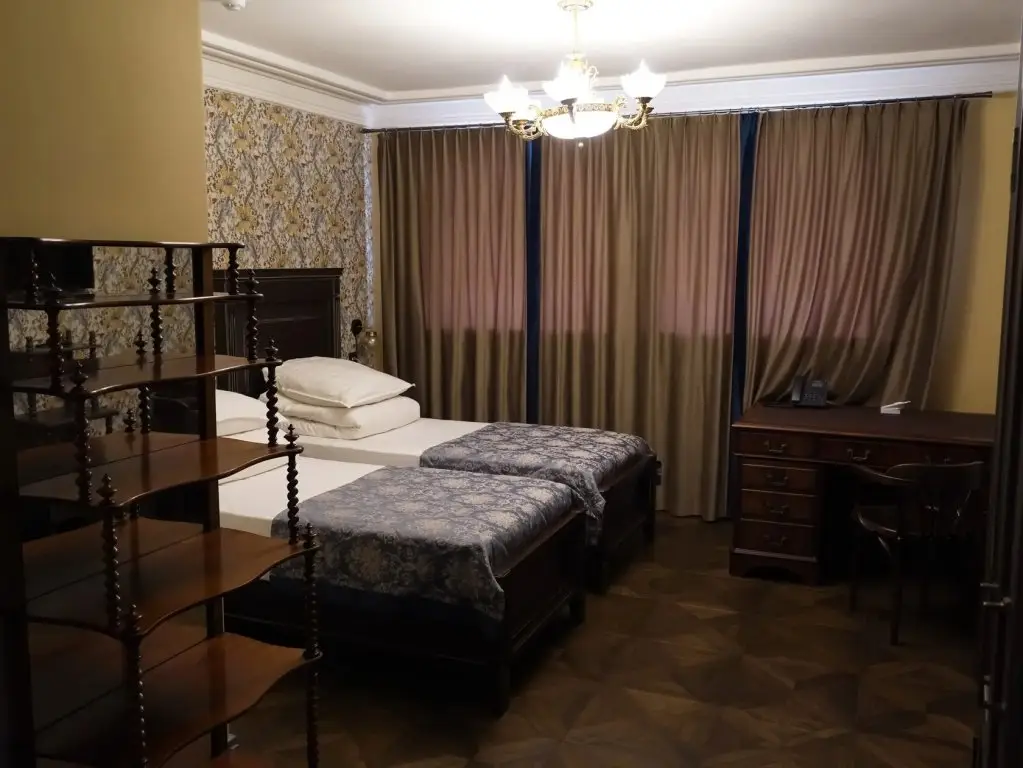 Енисейск: Гостевой дом купца Бородкина