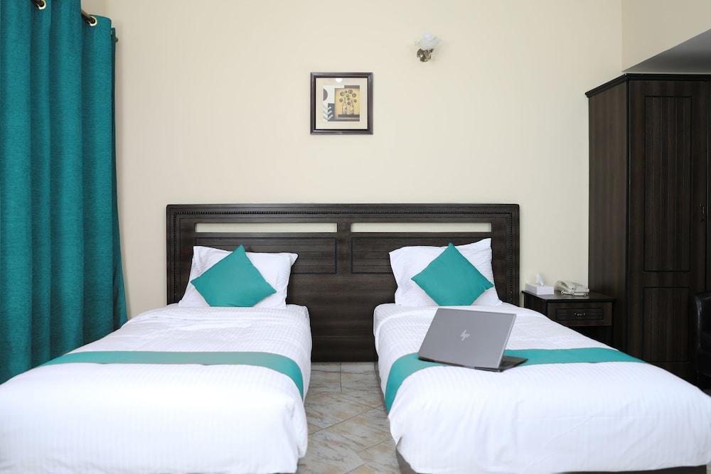 Шарджа: Апарт-отель Ruwi Beach Hotel Apartments - Maha Hospitality Group