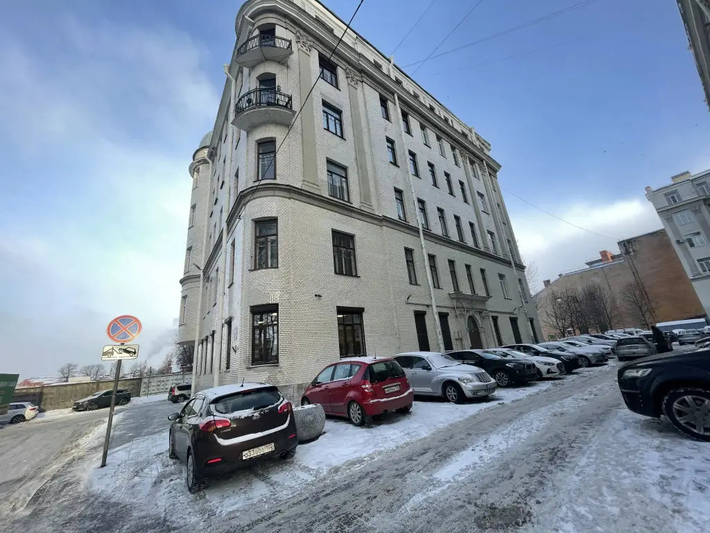 Санкт-Петербург: Квартира Удобная Двухуровневая в Центре Санкт-Петербурга