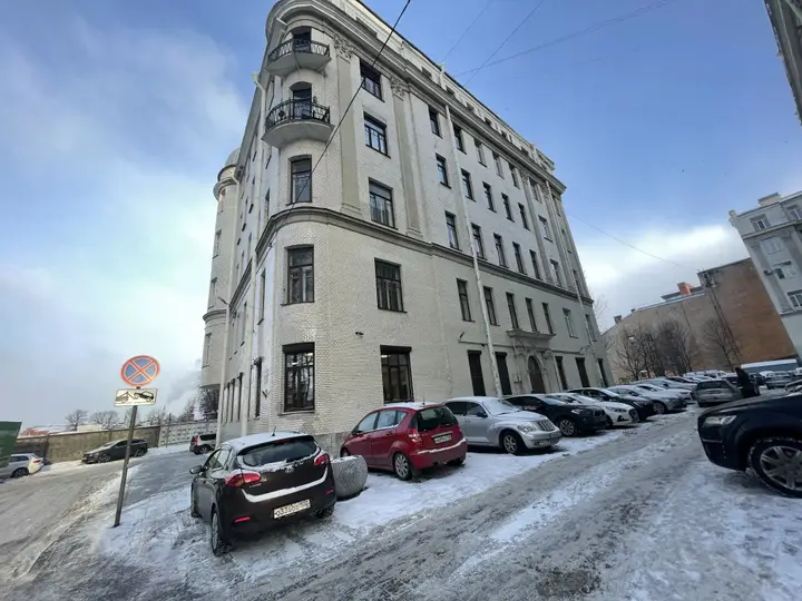 Санкт-Петербург: Квартира Удобная Двухуровневая в Центре Санкт-Петербурга