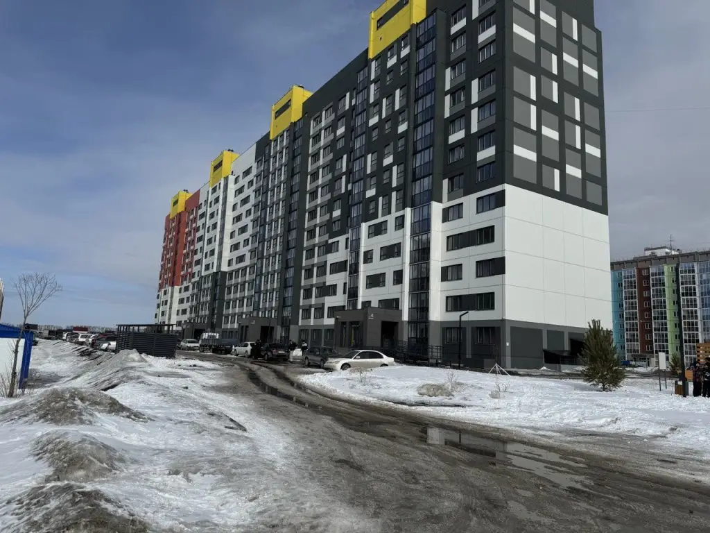 Квартира 1-комнатная квартира возле стадиона Заря — фото 1