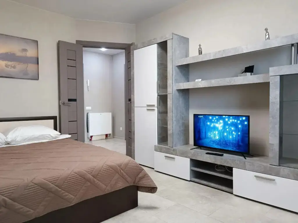 EasyRent на улице Дыбенко 27А — фото 1
