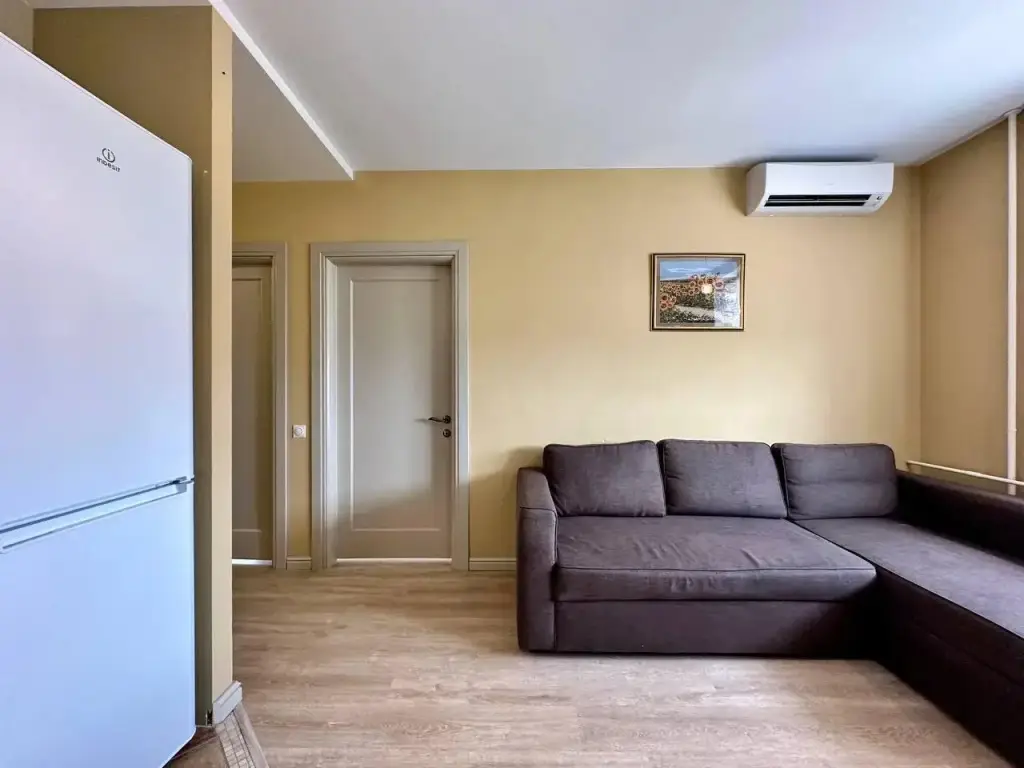 EasyRent на проспекте Карла Маркса 32 — фото 1
