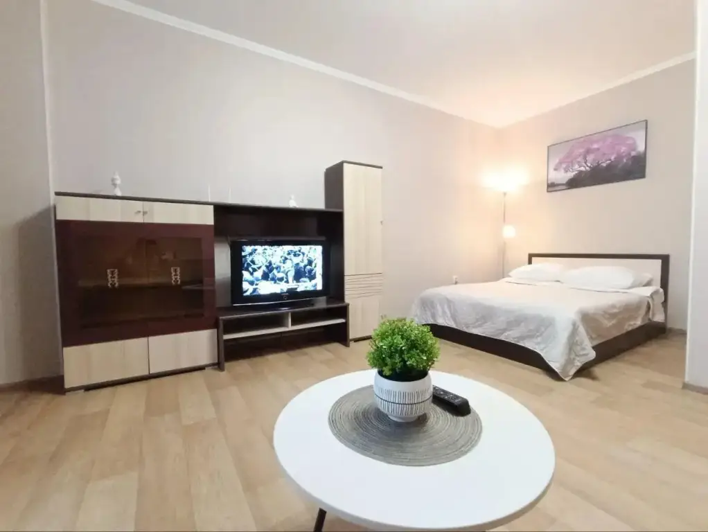 EasyRent на улице Революционная 7 — фото 1