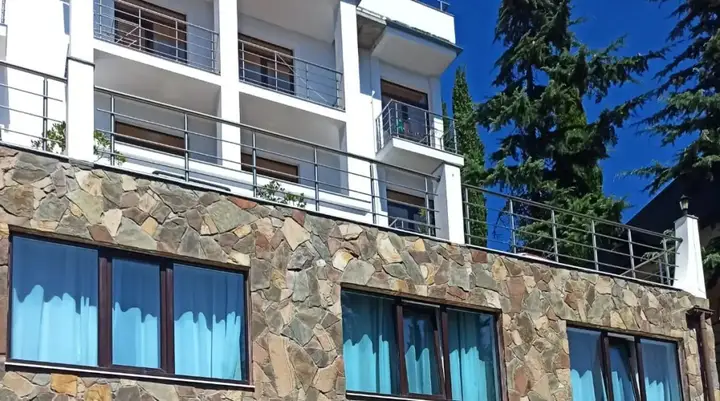 Алушта: Розов Хутор