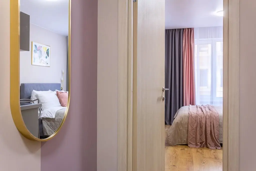 Санкт-Петербург: Apartments & Stories (Апартментс & Сториес) на проспекте Стачек
