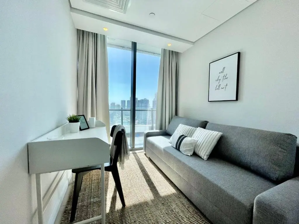 Дубай: Stunning Marina View with Balcony - Airbetter