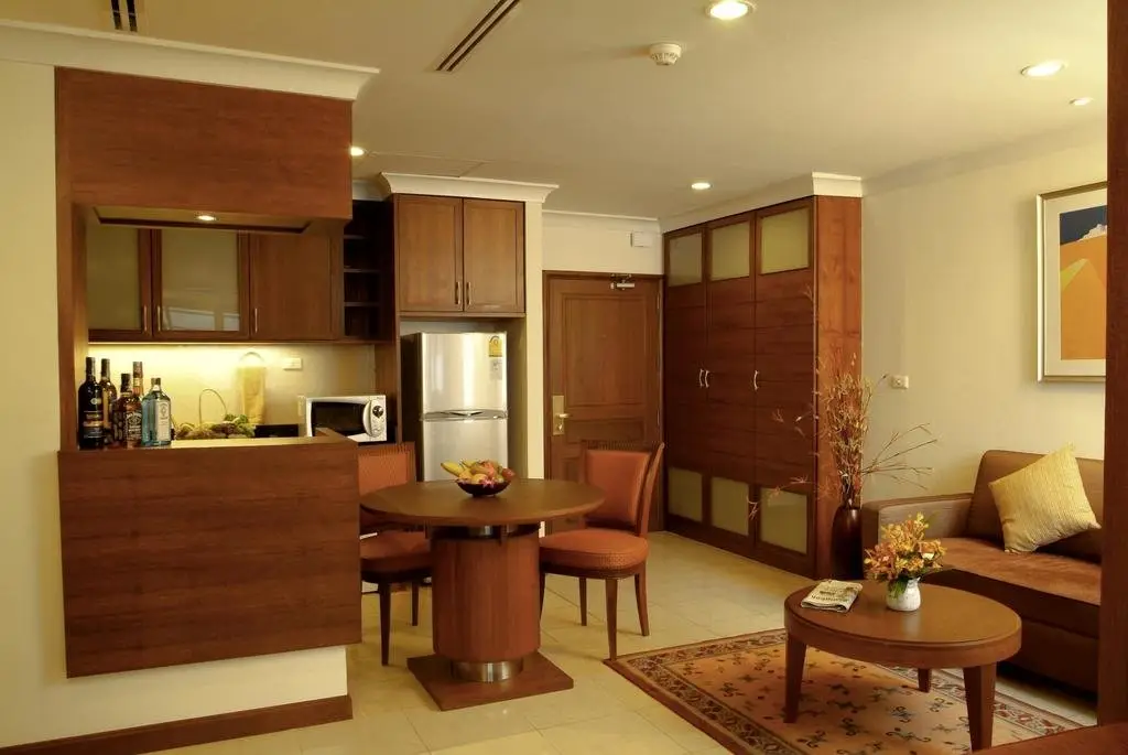 Бангкок: Admiral Suites
