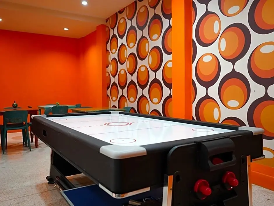 Бангкок: RoomQuest Hotel Pratunam