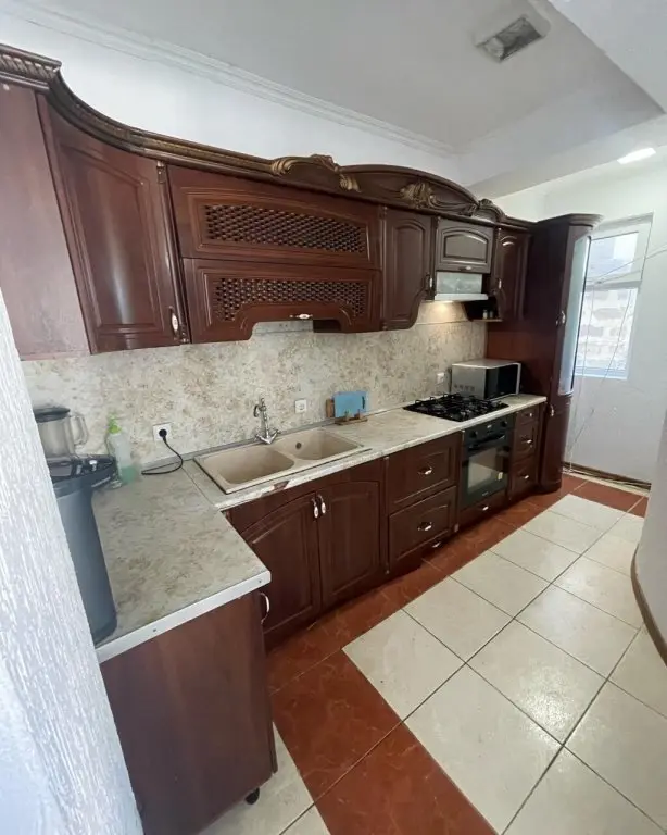 Лоо: Granat Guest House