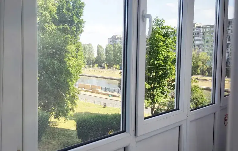 Калининград: Оригами на пр. Московский, д. 66