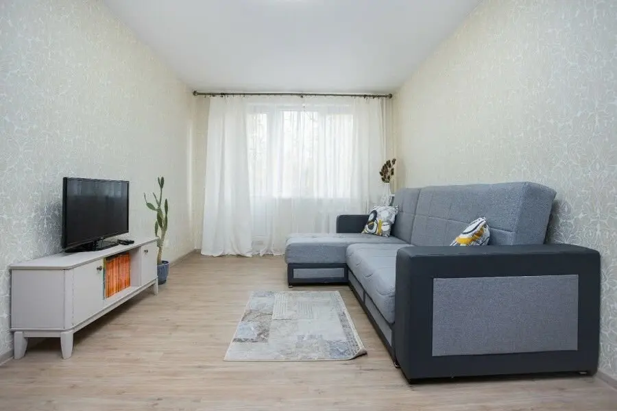 Калининград: ПоСутки в Калининграде, ул. 9 Апреля д. 46