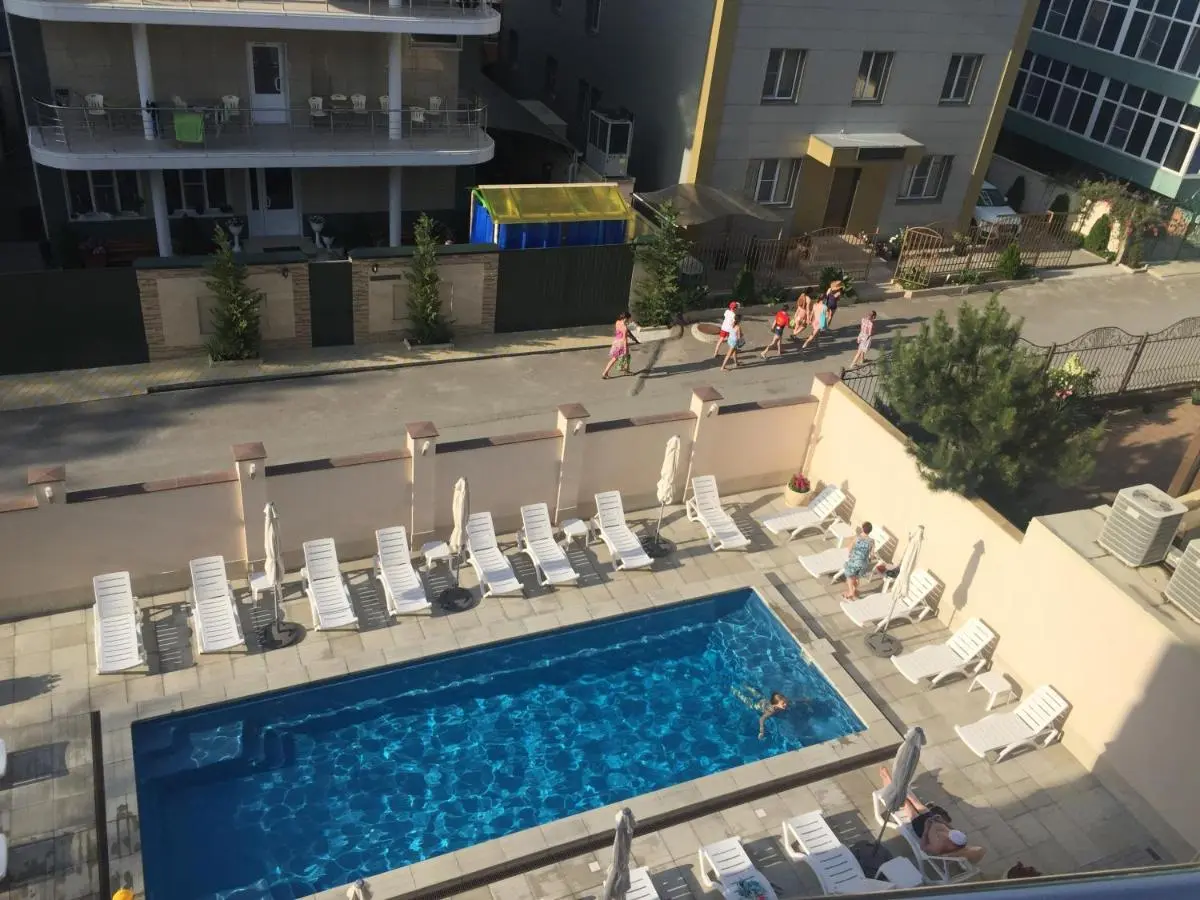 Ольгинка: Hotel Admiral