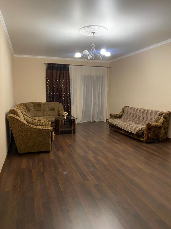 Сухум: Апартаменты Nartaa House