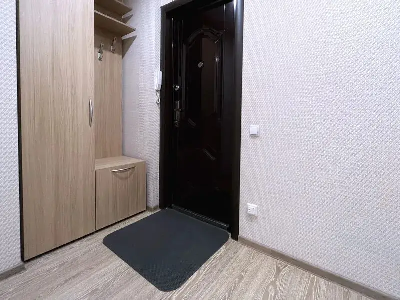 Апартаменты Статус на ул. Дружбы Народов, д.12, кв. 2 — фото 1