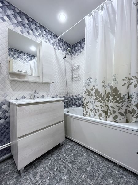 Когалым: Апартаменты Статус на пр-те Шмидта, д. 24, кв. 3