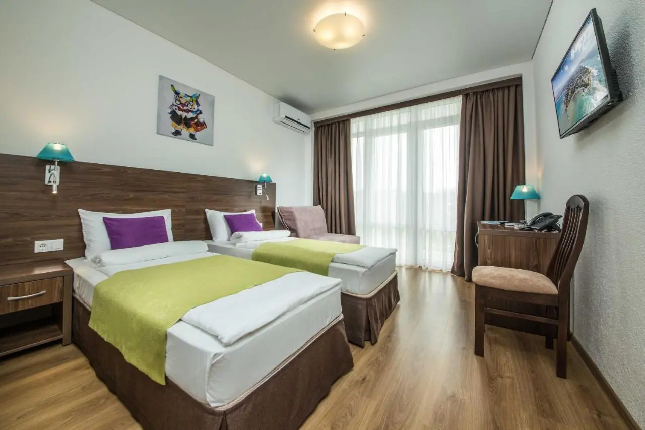 Витязево: Sea Breeze Resort
