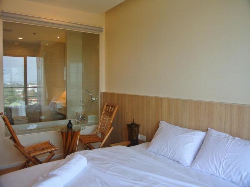 Кхонкэн: Denen Floor11 at Kanyarat Lakeview Condominium