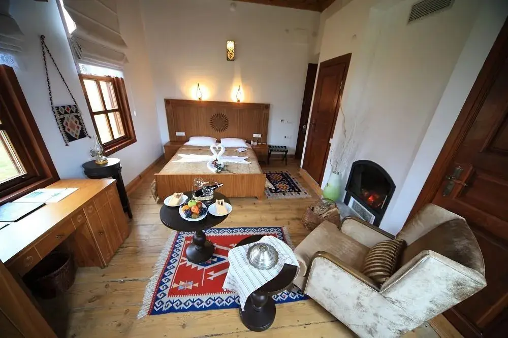 Дадай: İksir Resort Town
