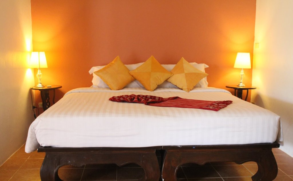 Так: The Passport Restaurant & Hotel