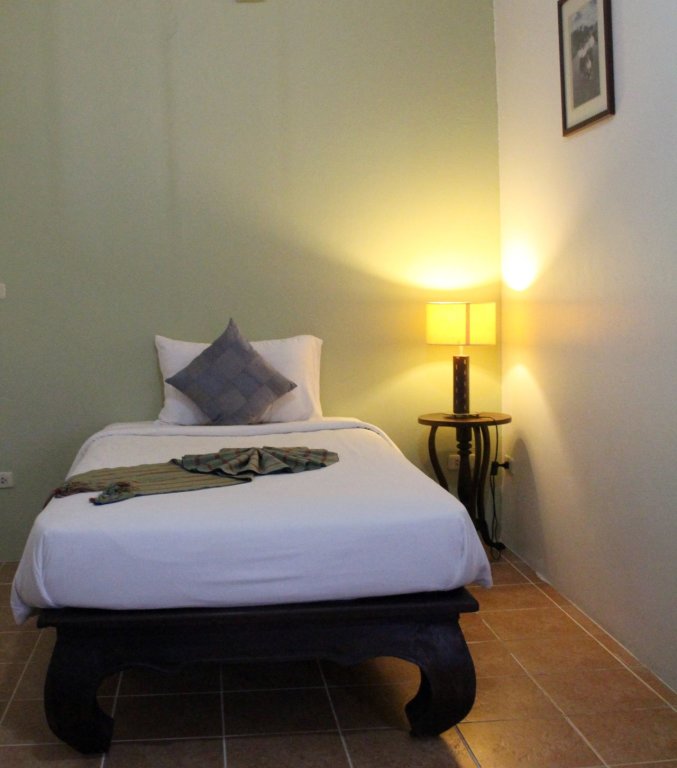 Так: The Passport Restaurant & Hotel