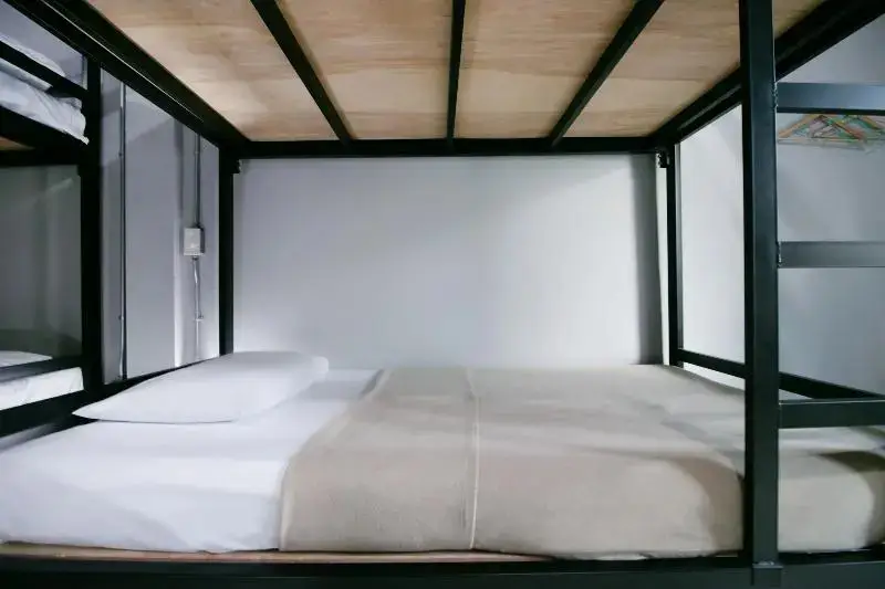 Бангкок: Guyasuka Hostel & Cafe by OYO Rooms