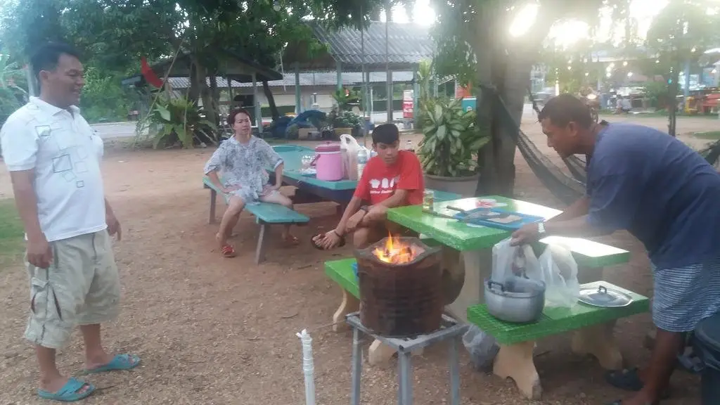 Тха Май: Lung Teeb Paradise Chao Lao Resort