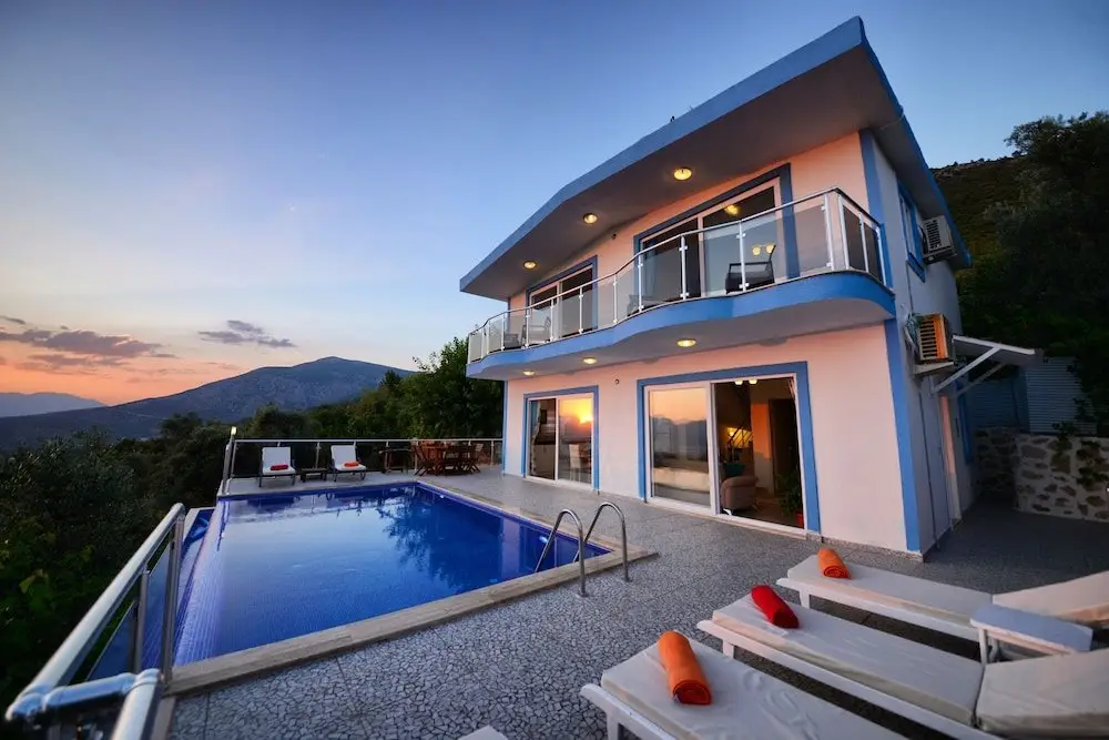 Сарыбелен: Villa Utku by Helaltatilvillari
