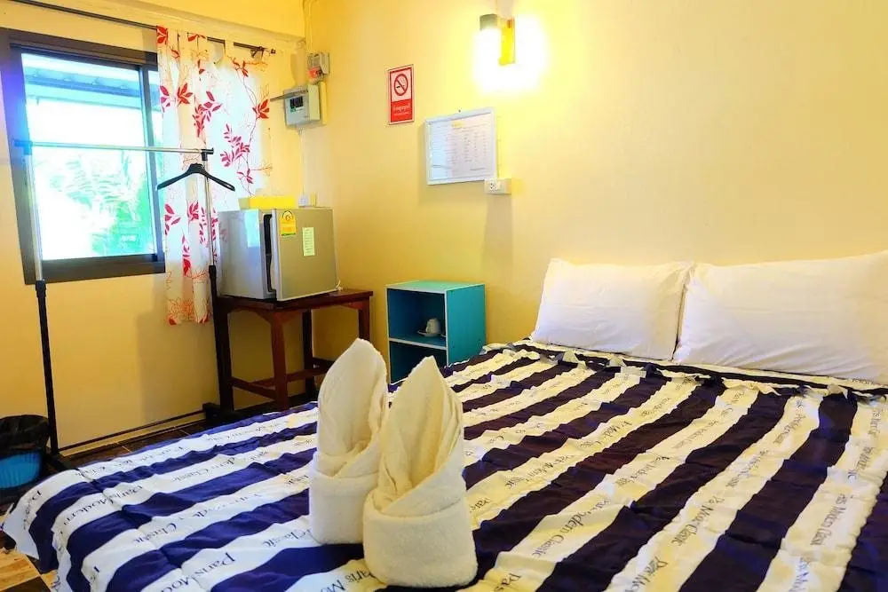 Так: Thanatat Resort