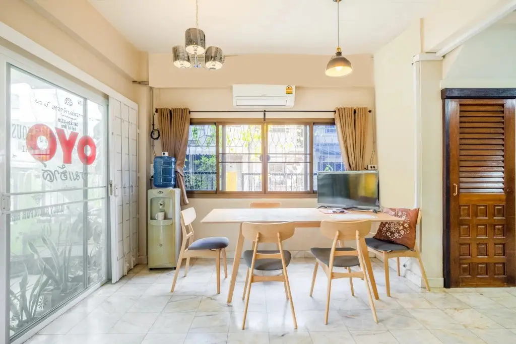 Бангкок: Chom's House at Sapanmai by Oyo Rooms