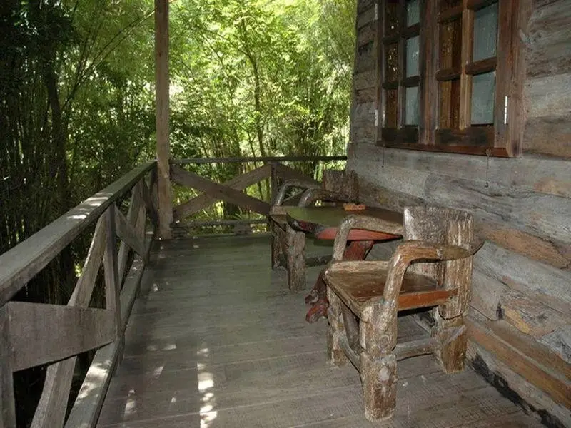 Сай Йок: Mom Chailai Forest Retreat