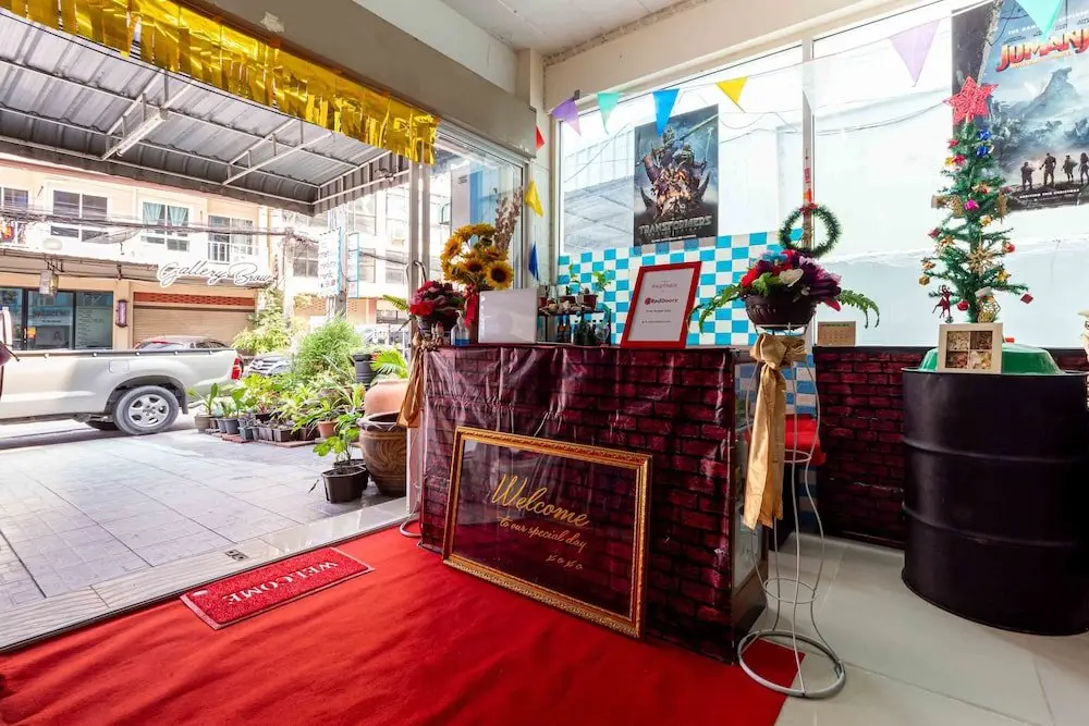 Чонбури: Reddoorz SI - FAH @ Bangsaen Hotel