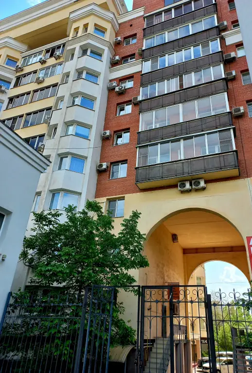 Волгоград: Квартира Просторная квартира с эркером в центре города-героя